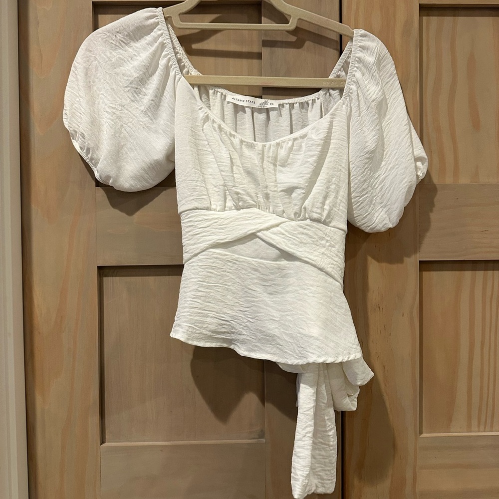 Altar'd State White Puff-Sleeve Blouse